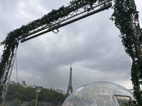 Rideau d'eau bateaux Mouche Paris